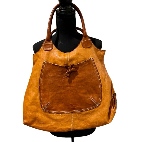 Costanza Rota Handbag Italy
Gorgeous oversized leather bag!!‎ Quality of Italy!! - Picture 1 of 14
